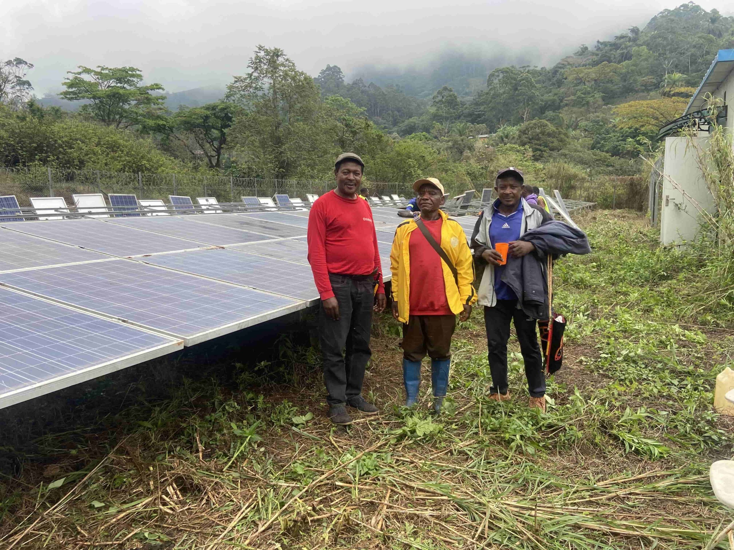 Rehabiliation of the solar plant in Bonanyang. The Lord Mayor pays an inspection visit