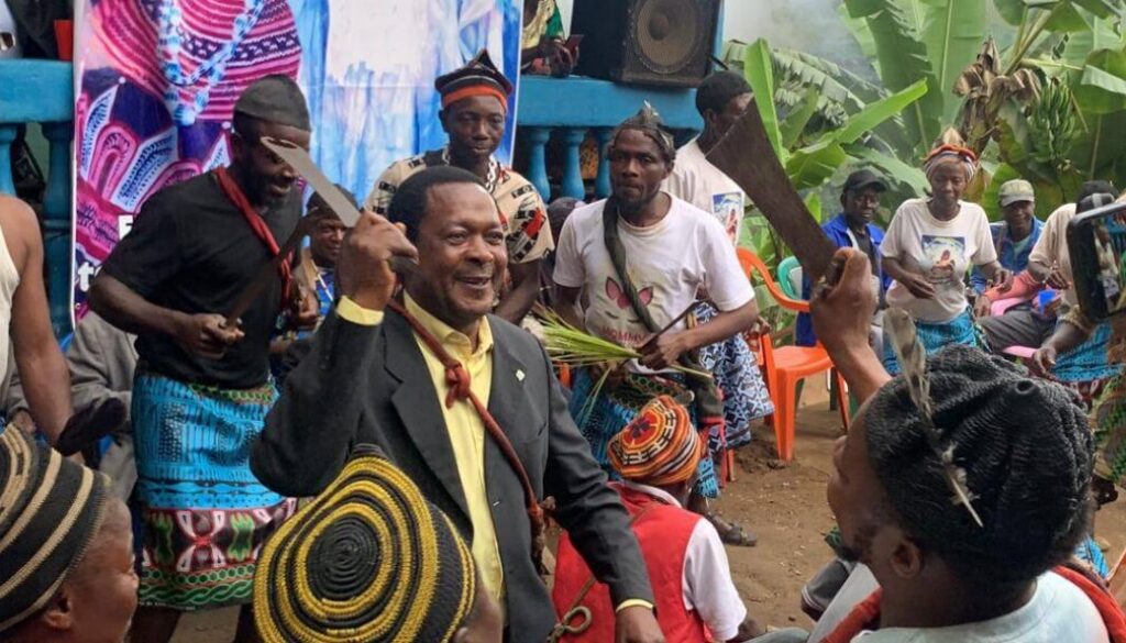 The Lord Mayor of Andek council, Mr. Ubangoh Helly, participated in the funeral of Late Pa Etah Sammy Ambuteh at Baitei Quarter, ETWII village in Andek municipality, today 28th October 2024.